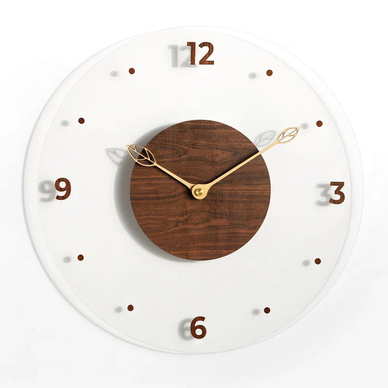 Horloge Murale Noisera – Élégance Naturelle en Bois de Noyer - Rynova