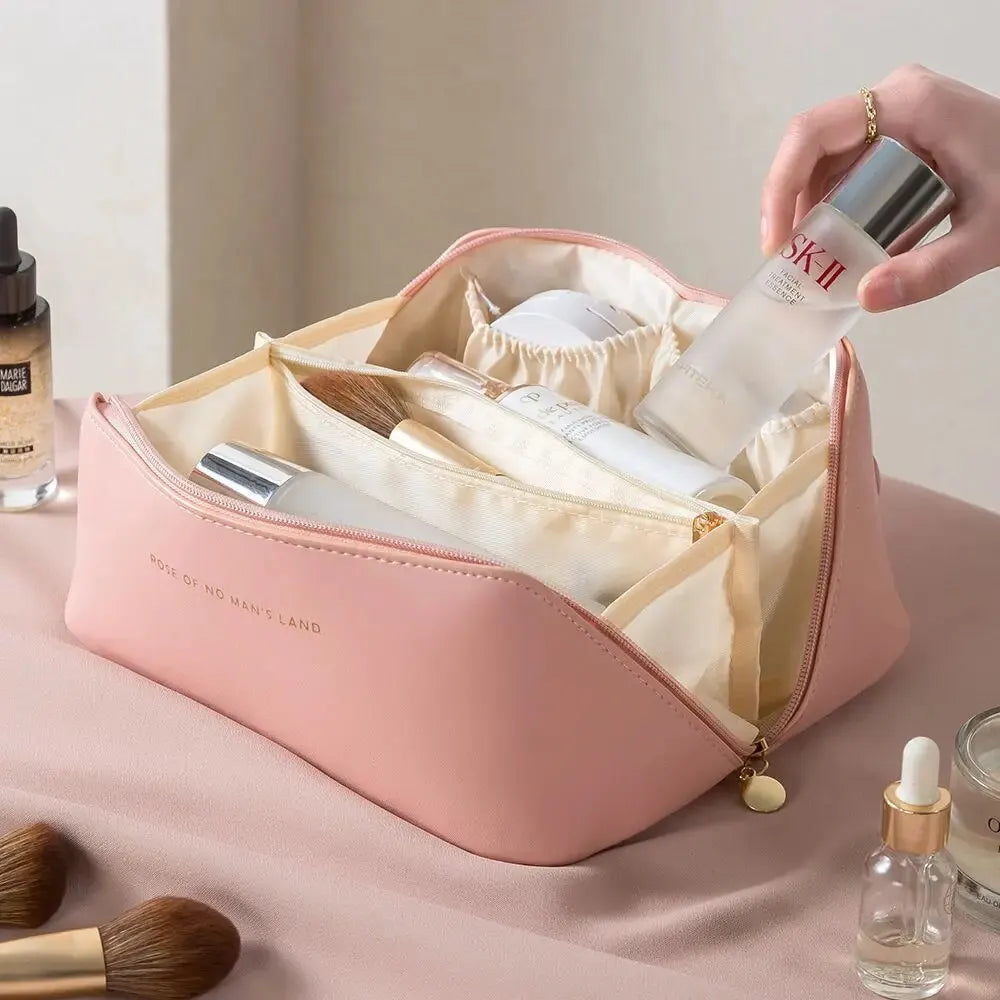 ChicEssentiel – Trousse de Maquillage et de Toilette de Luxe pour Femme - Rynova