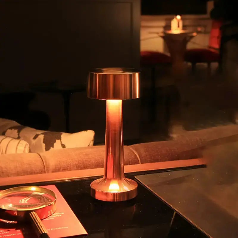 LumièreÉpoque - Lampe de Table Rétro Élégante - Rynova