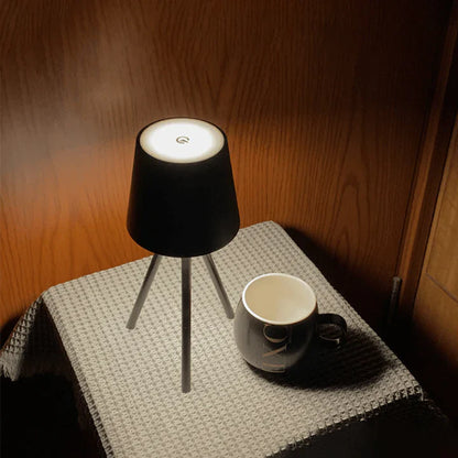ÉléganceLum – Lampe de table moderne et raffinée - Rynova