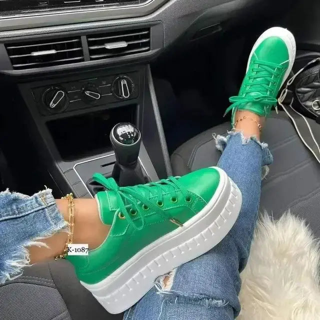 EleganceLift - Chaussures à plateforme en cuir pour femmes - Rynova