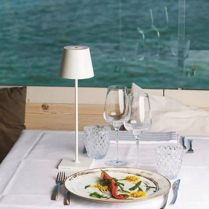 LumiLux - Lampe de table sans fil élégante - Rynova