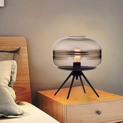 LuminArt - Lampe à Quatre Pattes Moderne et Créative - Rynova