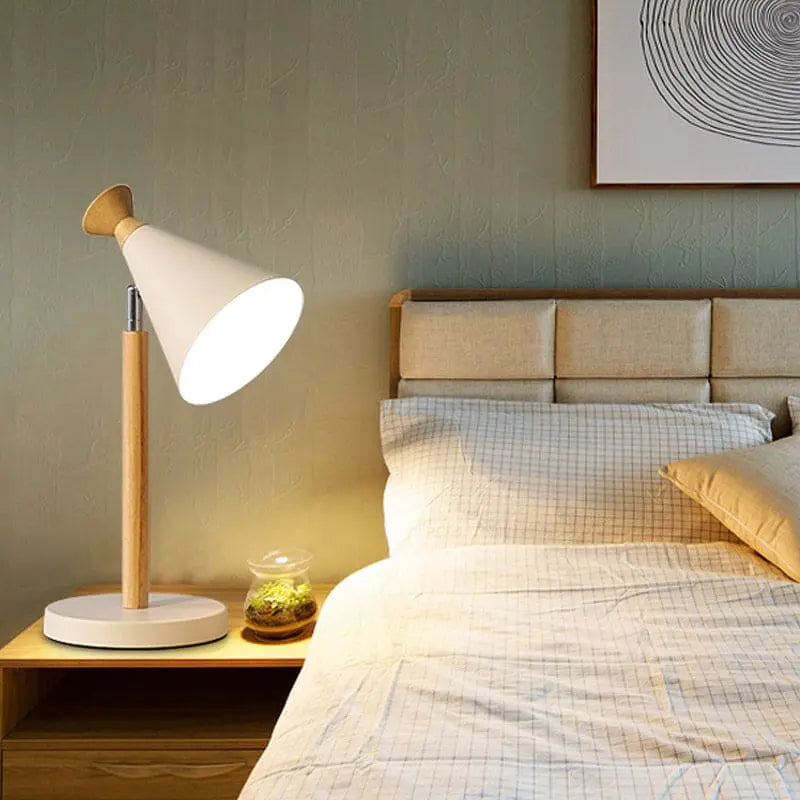ÉclatNordic – Lampe à Poser Moderne en Fer avec Design Trompette - Rynova