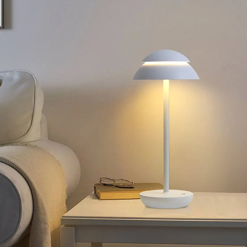 BrightLux - Lampe de table sans fil rechargeable avec éclairage LED intégré et batterie rechargeable intégrée - Rynova