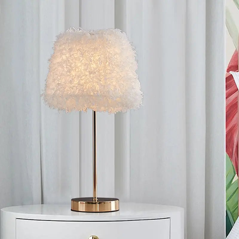 ÉclatLumière - Lampe de Table Moderne pour Commode - Rynova