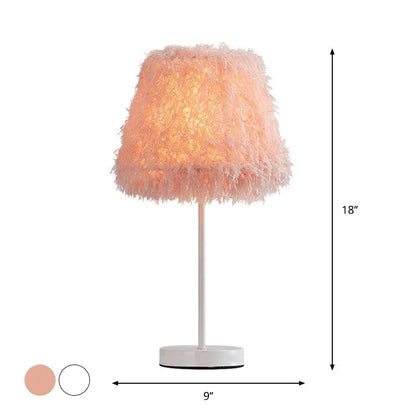 ÉclatLumière - Lampe de Table Moderne pour Commode - Rynova