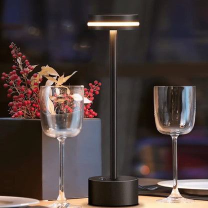 LumiCosmos – Lampe LED Extérieure Portative et Élégante - Rynova