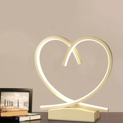 HeartWood - Table de Nuit en Bois avec Cœur Sculpté - Rynova