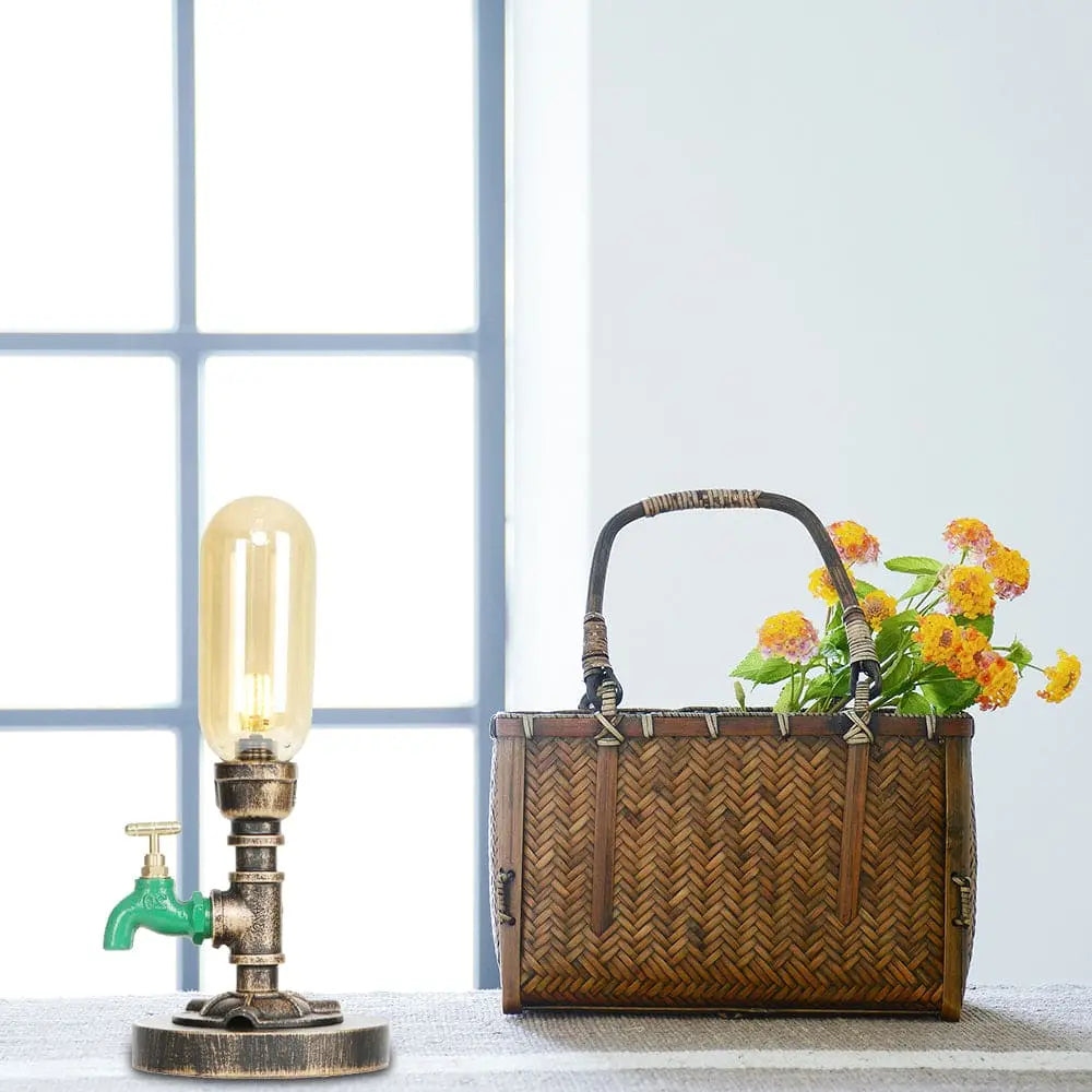 MecaLume - Lampe de Table Design Industriel avec Tuyau Métallique - Rynova