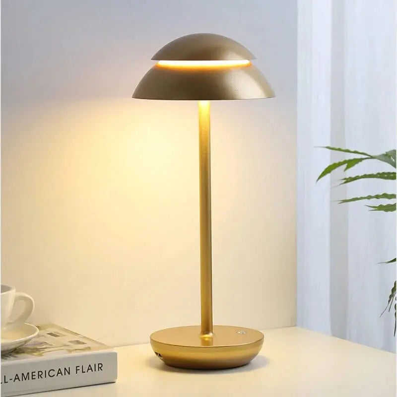 LumiNova – Lampe de Table Moderne avec Éclairage Doux - Rynova