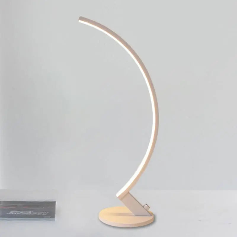 ArcLume - Lampe de Table Moderne en Métal Style Arc - Rynova