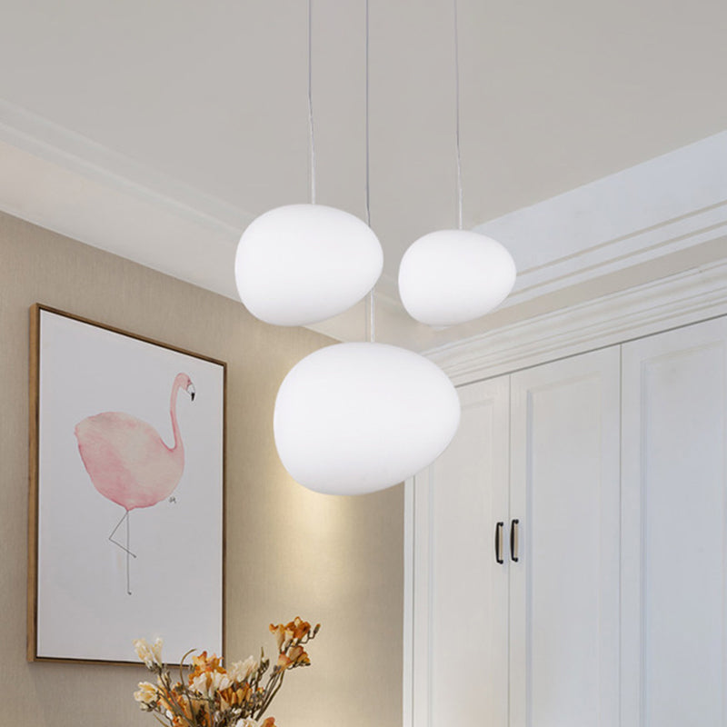 LumiGalet – Suspension minimaliste en verre crème pour salle à manger moderne - Rynova