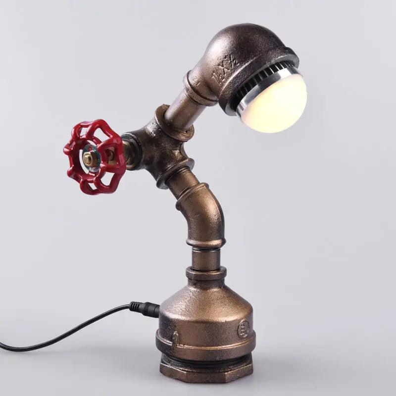 TechLaiton - Lampe Robot Steampunk en Laiton avec Interrupteur à Manette - Rynova