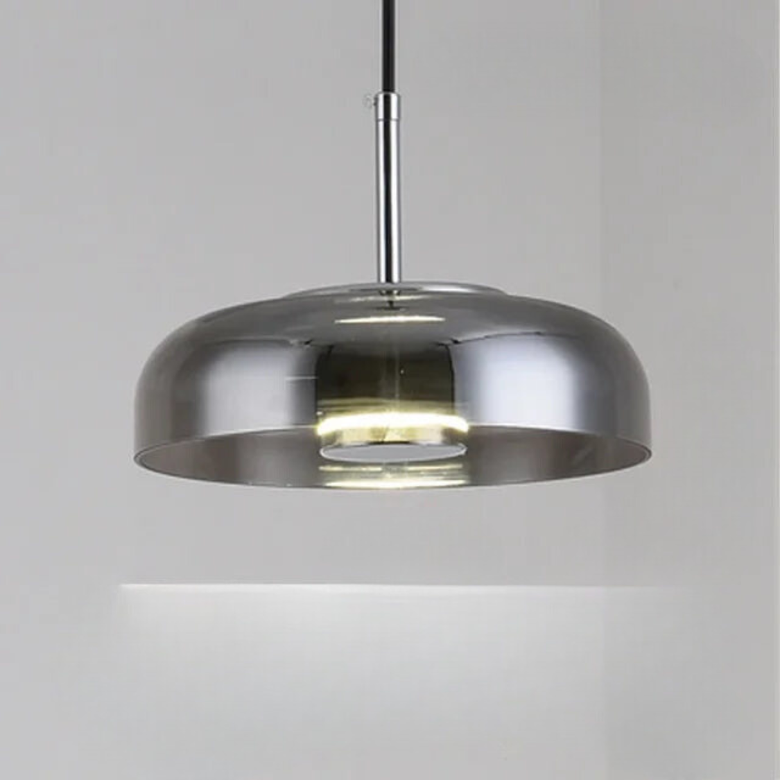 ÉcoLumi - Ampoule LED Économe en Énergie et Haute Performance - Rynova