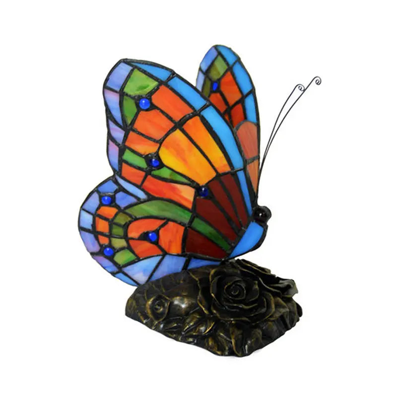 LumièreRêverie - Lampe de Table Élégante avec Abat-jour Papillon et Base en Roses - Rynova