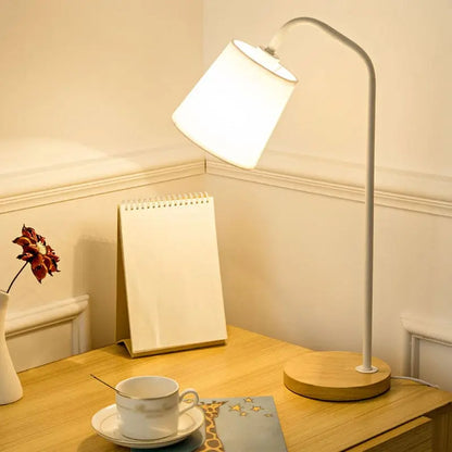 LumiCone - Lampe de Table Conique Moderne - Rynova
