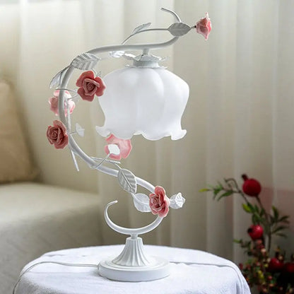 RoséePastorale - Lampe de Table en Style Champêtre avec Rose en Céramique - Rynova