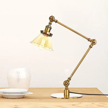 LumiGlow - Élégante lampe de table en verre clair en forme de cône - Rynova