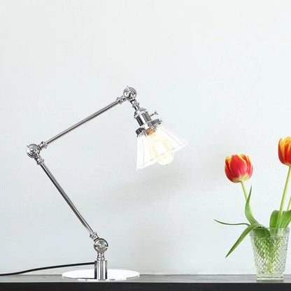 LumiGlow - Élégante lampe de table en verre clair en forme de cône - Rynova