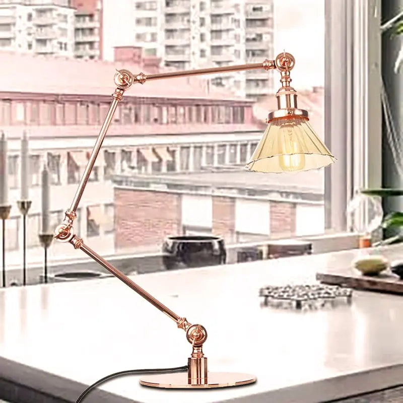 LumiGlow - Élégante lampe de table en verre clair en forme de cône - Rynova