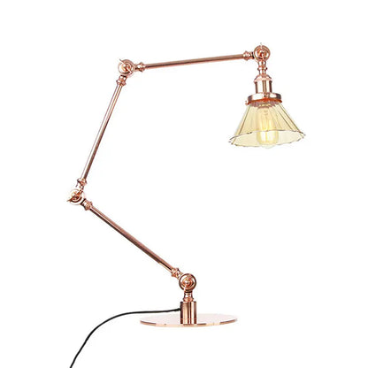 LumiGlow - Élégante lampe de table en verre clair en forme de cône - Rynova