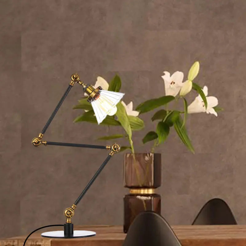 LumiGlow - Élégante lampe de table en verre clair en forme de cône - Rynova