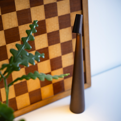 LumiMaître - Lampe de Table LED Rechargeable | Design Moderne et Fonctionnel | Éclairage Ambiant Durable - Rynova