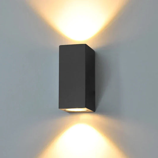 LumièreÉlégante - Applique Murale Extérieure LED - Rynova