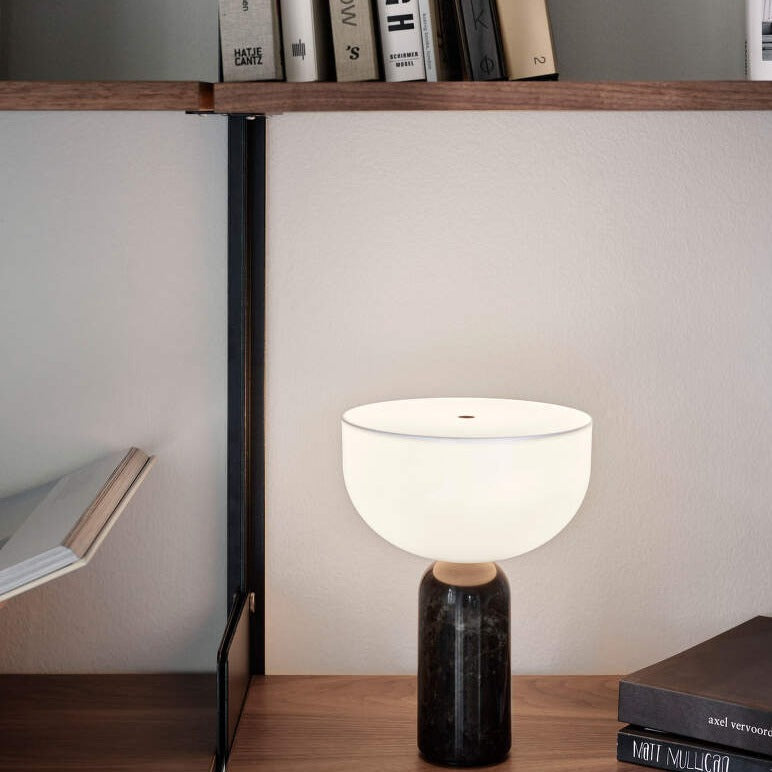 MarbreLuxe – Lampe Marbrée Élégante pour un Éclairage Raffiné - Rynova