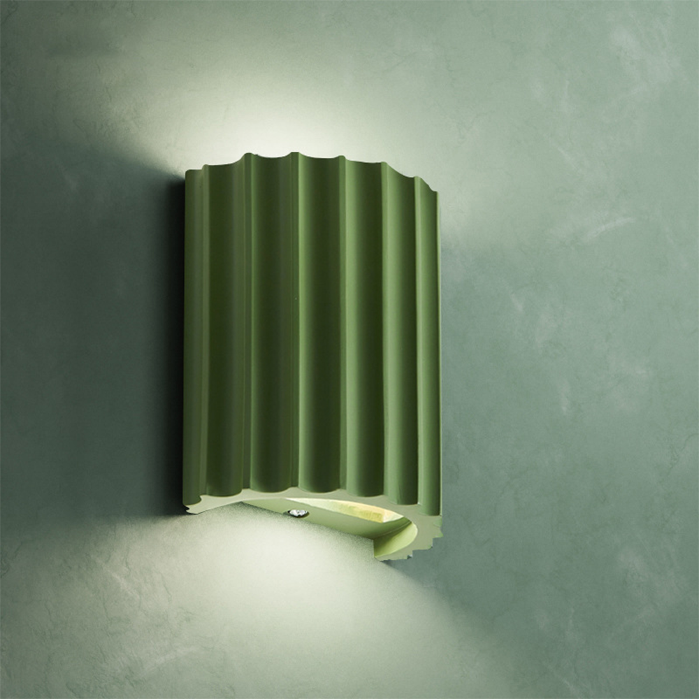 Lumière Courbée - Applique Murale Moderne pour Ambiance Élégante - Rynova