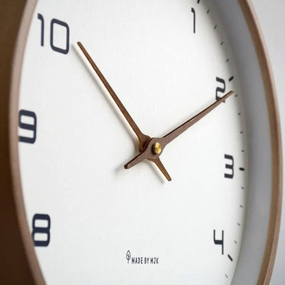 NordicTime - Horloge Murale en Bois avec Simplicité Scandinave - Rynova