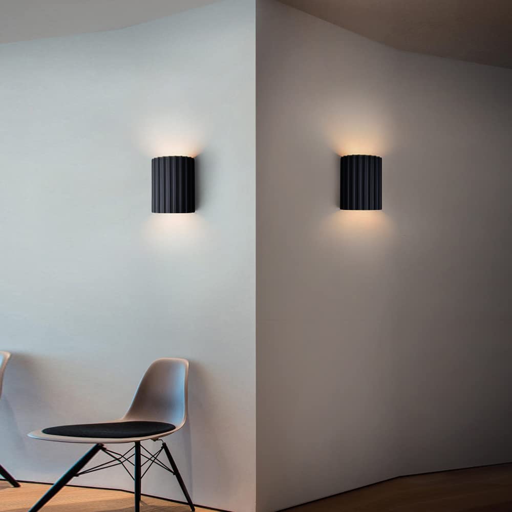 Lumière Courbée - Applique Murale Moderne pour Ambiance Élégante - Rynova