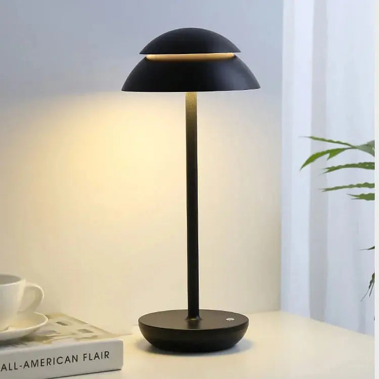 LumiNova – Lampe de Table Moderne avec Éclairage Doux - Rynova