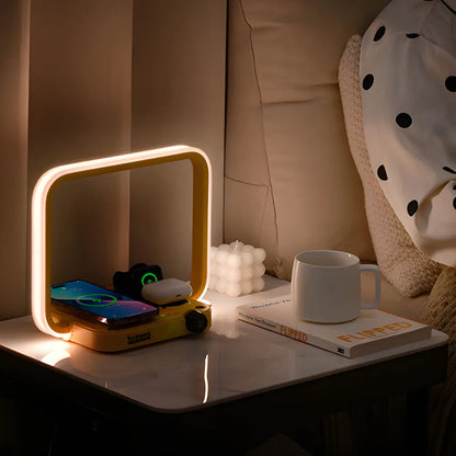 LumiCharge - Lampe de Bureau RGB Chargeur Sans Fil 3-en-1 - Rynova