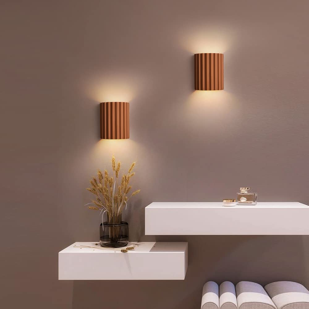 Lumière Courbée - Applique Murale Moderne pour Ambiance Élégante - Rynova