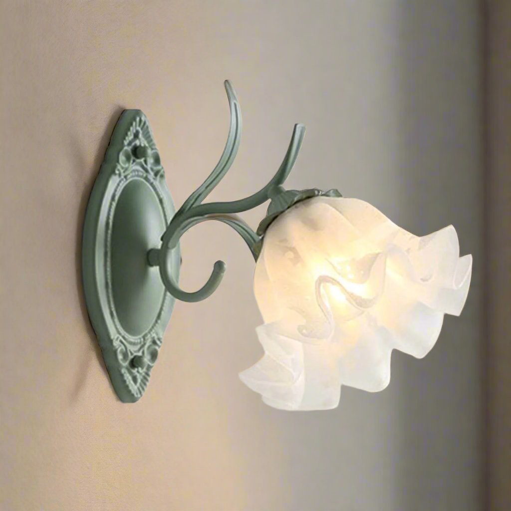 FleurLumière – Applique Murale Élégante Fleur de Muguet - Rynova