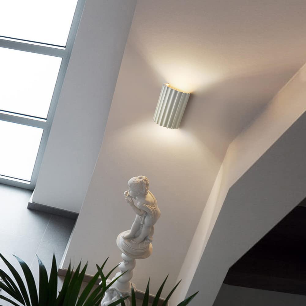 Lumière Courbée - Applique Murale Moderne pour Ambiance Élégante - Rynova
