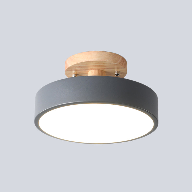 Éclat Nordique - Plafonnier LED Scandinave avec Accents en Bois - Rynova