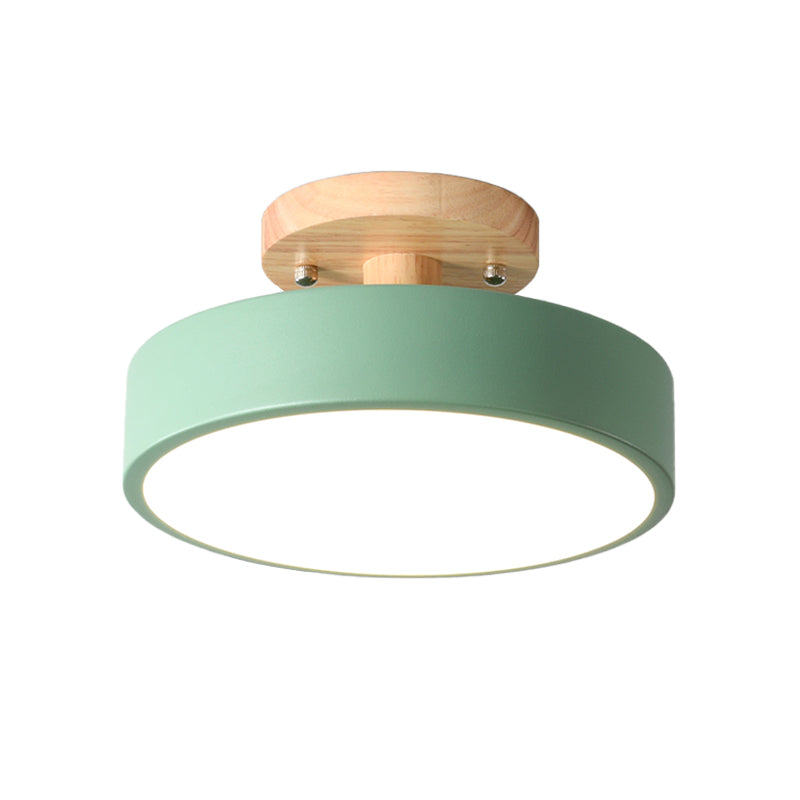 Éclat Nordique - Plafonnier LED Scandinave avec Accents en Bois - Rynova
