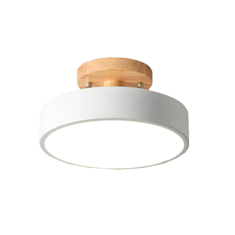 Éclat Nordique - Plafonnier LED Scandinave avec Accents en Bois - Rynova