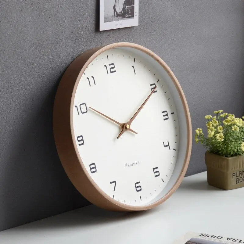 HorlogeMuraleLumière - Élégance Scandinave en Bois - Rynova