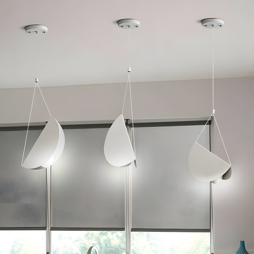 LumiPure – Lampe suspendue linéaire blanche élégante - Rynova