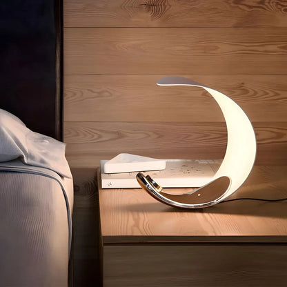 LumiLune - Lampe de Table LED en Aluminium avec Variateur Tactile en Forme de Lune Courbée D76 - Rynova