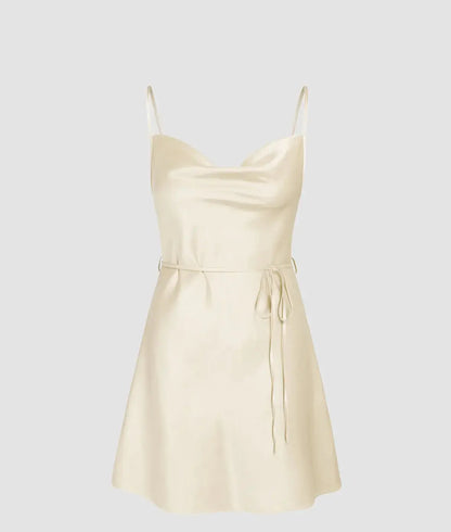 ÉléganceNocturne - Robe Cami en Satin - Rynova