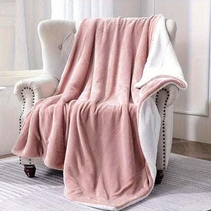 DouceurFleece - Couverture Flanelle Douce et Chaleureuse 100% Polyester - Rynova