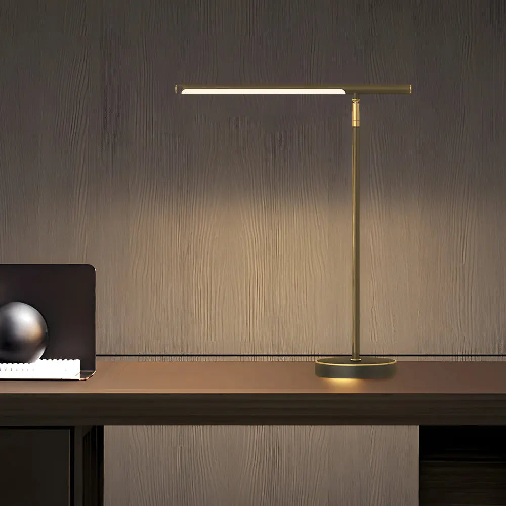 BrassGlow | Lampe de Bureau LED en Laiton avec Direction Réglable - Rynova