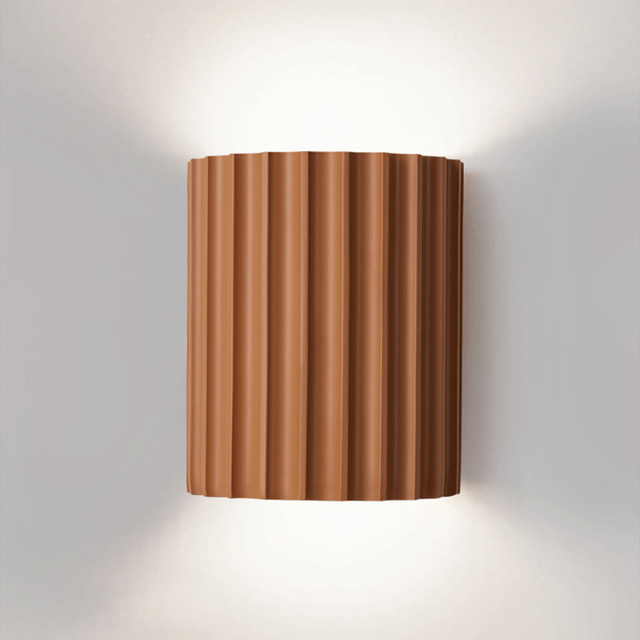Lumière Courbée - Applique Murale Moderne pour Ambiance Élégante - Rynova