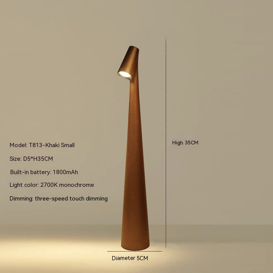 LumiMaître - Lampe de Table LED Rechargeable | Design Moderne et Fonctionnel | Éclairage Ambiant Durable - Rynova