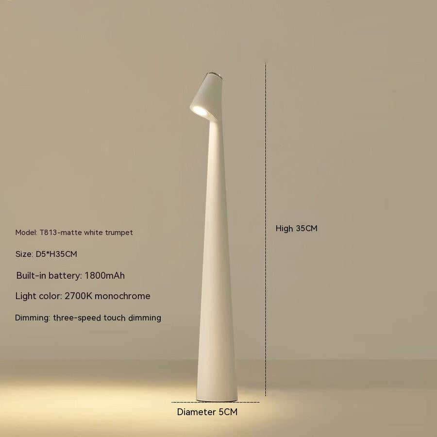 LumiMaître - Lampe de Table LED Rechargeable | Design Moderne et Fonctionnel | Éclairage Ambiant Durable - Rynova